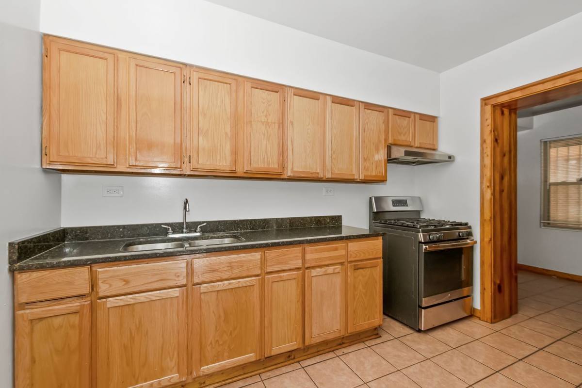 Apartment for rent at 6001-6005 S Richmond St, Chicago, IL 60629