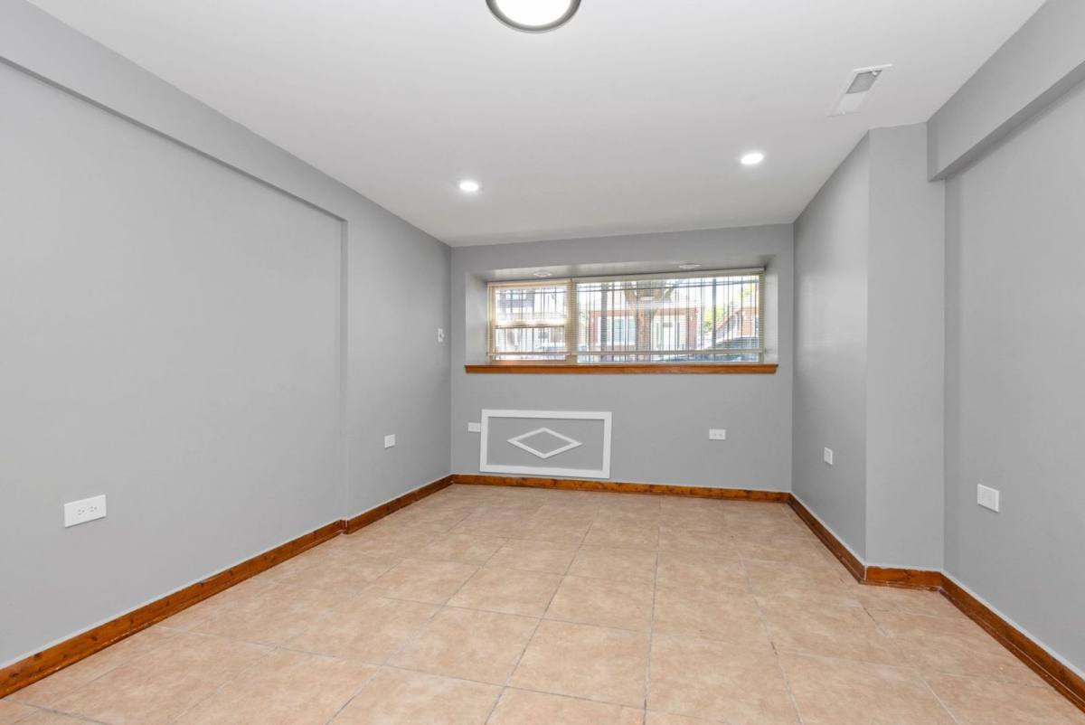 Apartment for rent at 6101-03 S Whipple St, Chicago, IL 60629