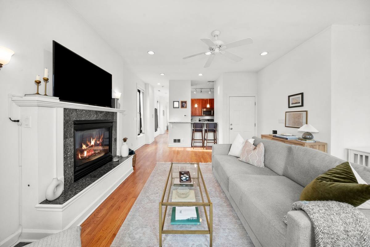 Apartment for rent at 1434 N Bosworth Ave, Chicago, IL 60642