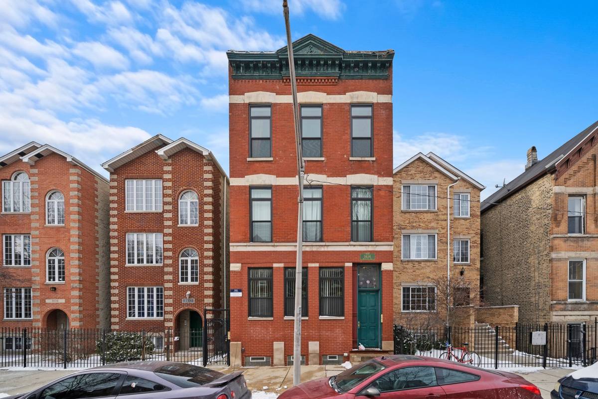 Apartment for rent at 1434 N Bosworth Ave, Chicago, IL 60642