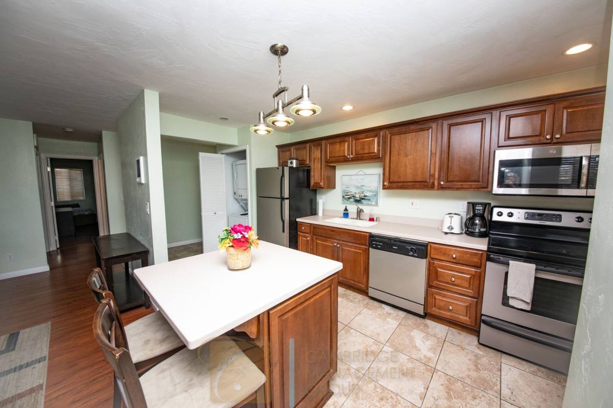 Apartment for rent at 2954 Mission Blvd, San Diego, CA 92109