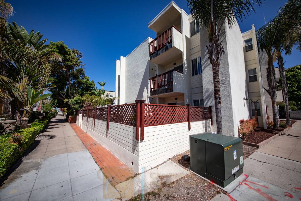 Apartment for rent at 2954 Mission Blvd, San Diego, CA 92109