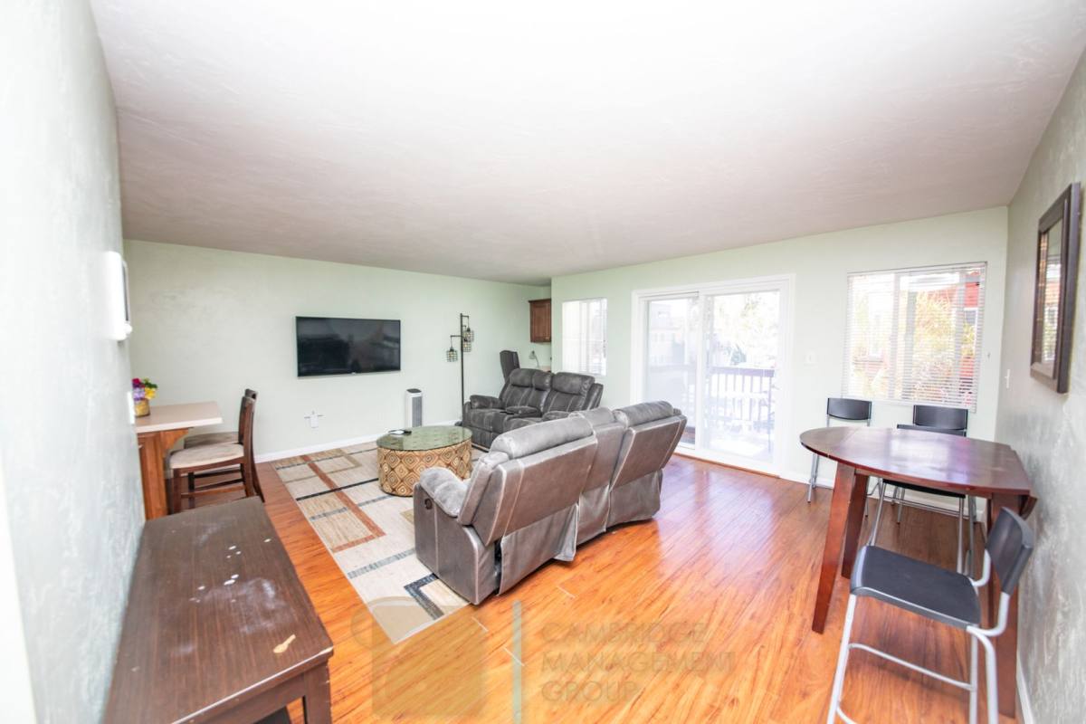 Apartment for rent at 2954 Mission Blvd, San Diego, CA 92109