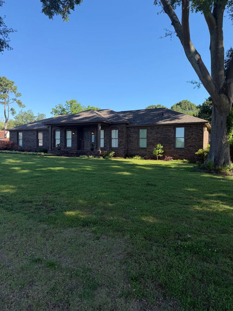 House for rent at 125 Camp Ground Rd, Brownsboro, AL 35741