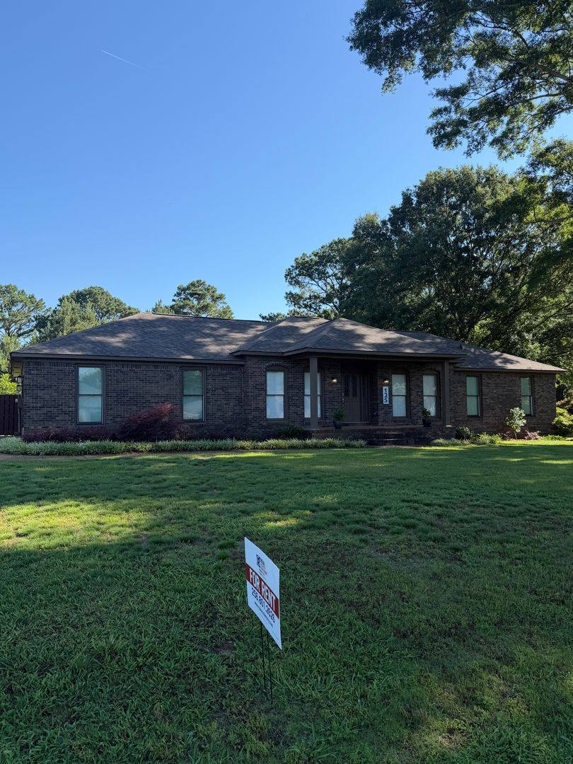 House for rent at 125 Camp Ground Rd, Brownsboro, AL 35741