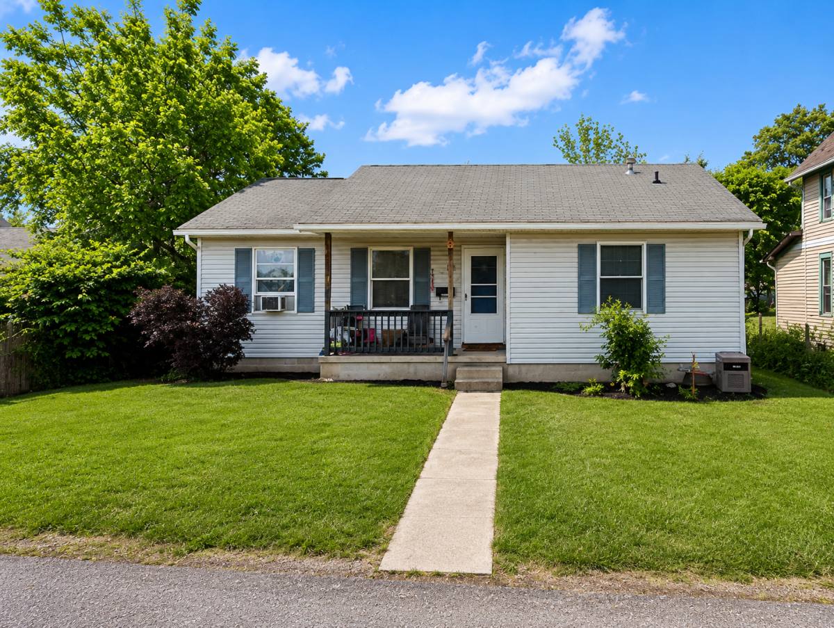 House for rent at 1463 John Court SE, Canton, OH 44707