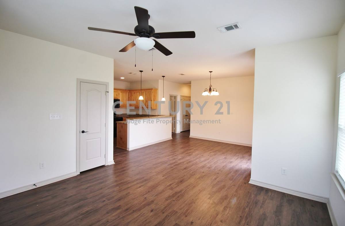 House for rent at 112 Bridle Court, Kemp, TX 75143