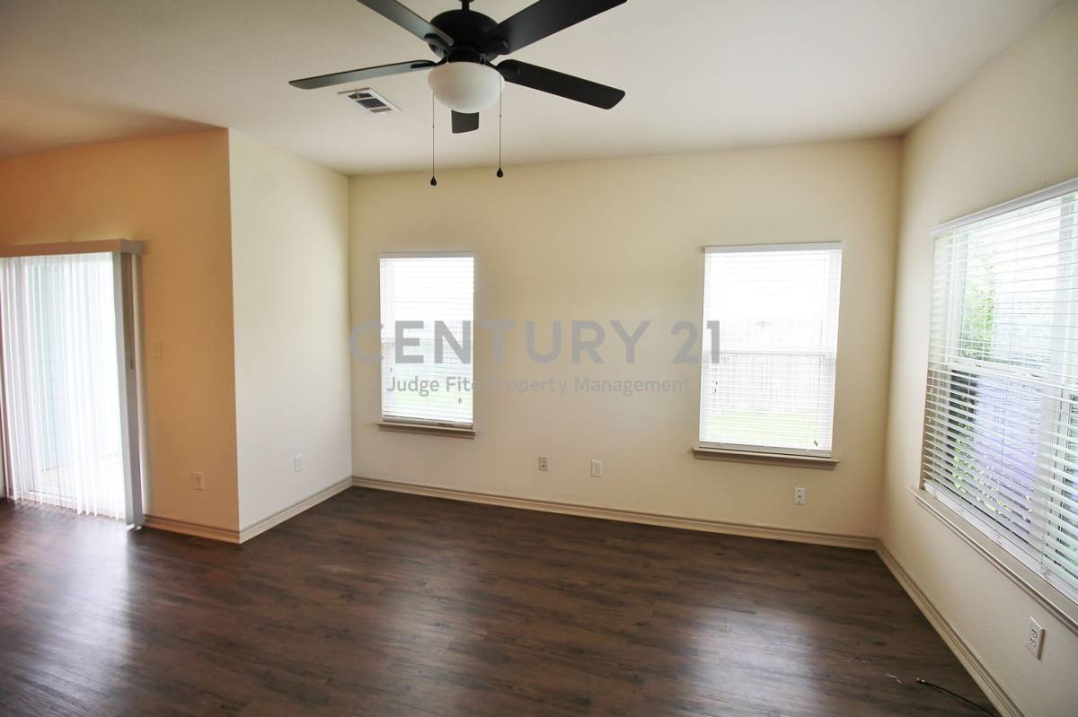 House for rent at 112 Bridle Court, Kemp, TX 75143