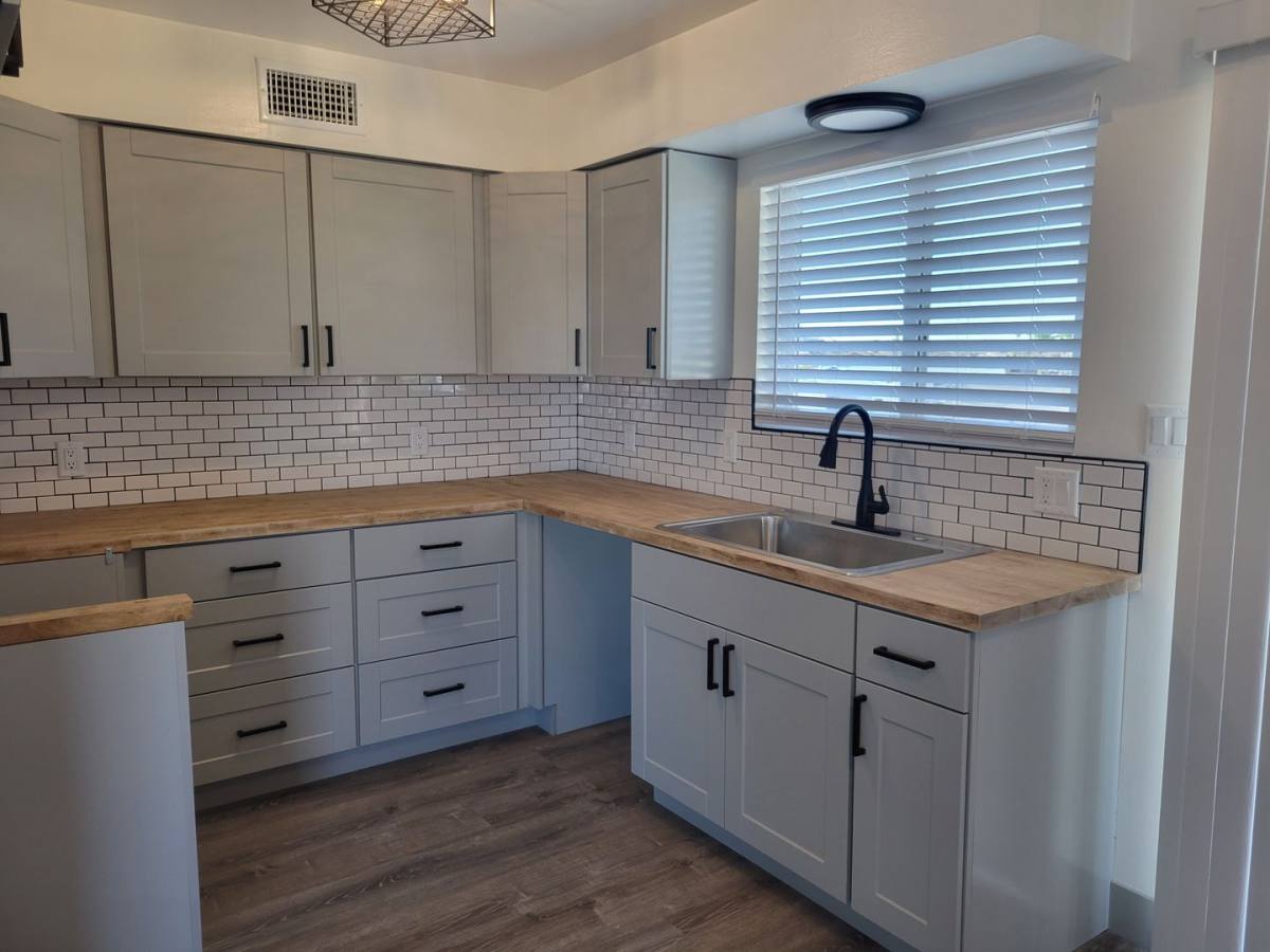 House for rent at 3108 Leawood Dr, Lake Havasu City, AZ 86404