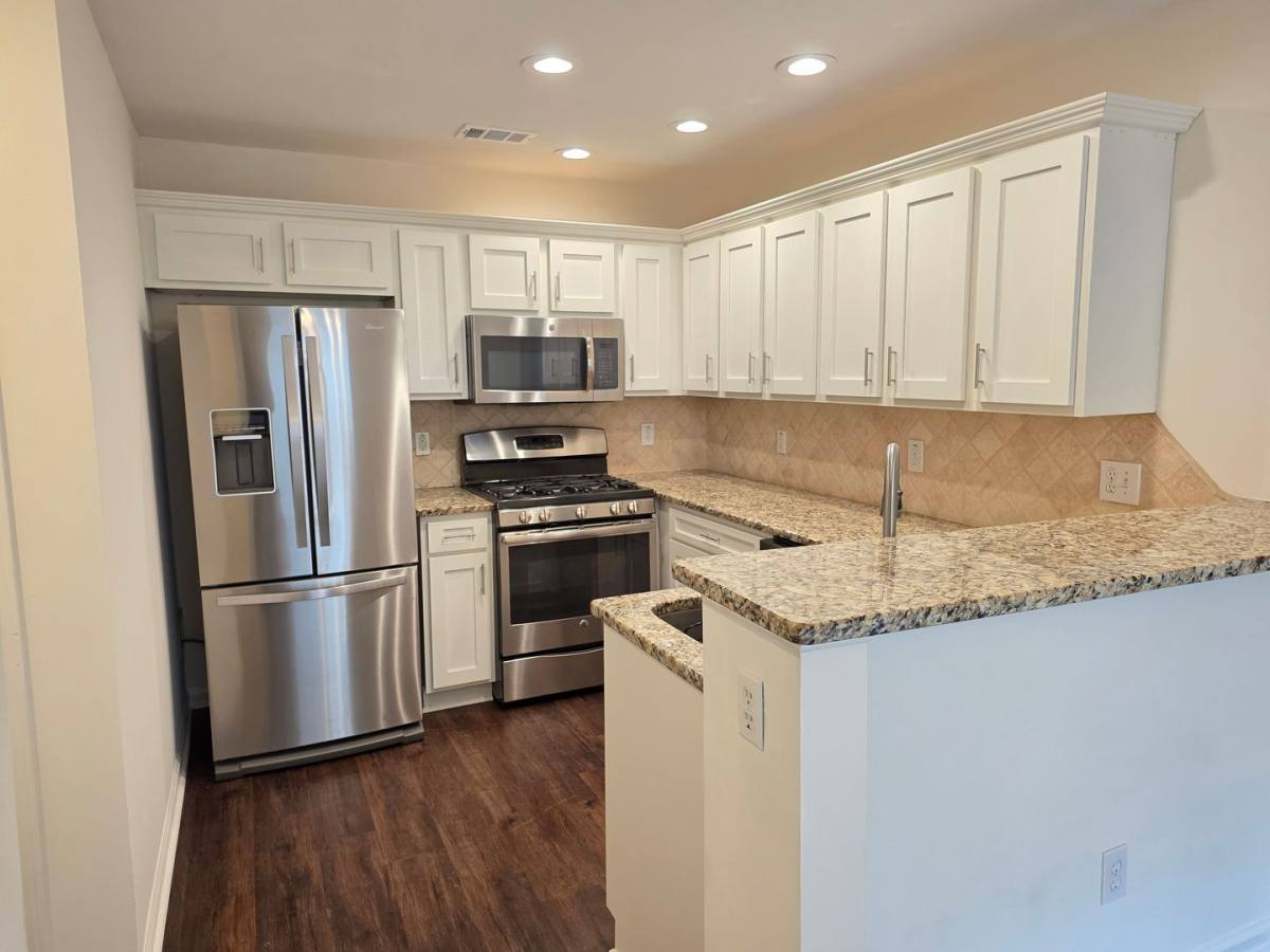 House for rent at 172 Stoneforest Dr, Woodstock, GA 30189