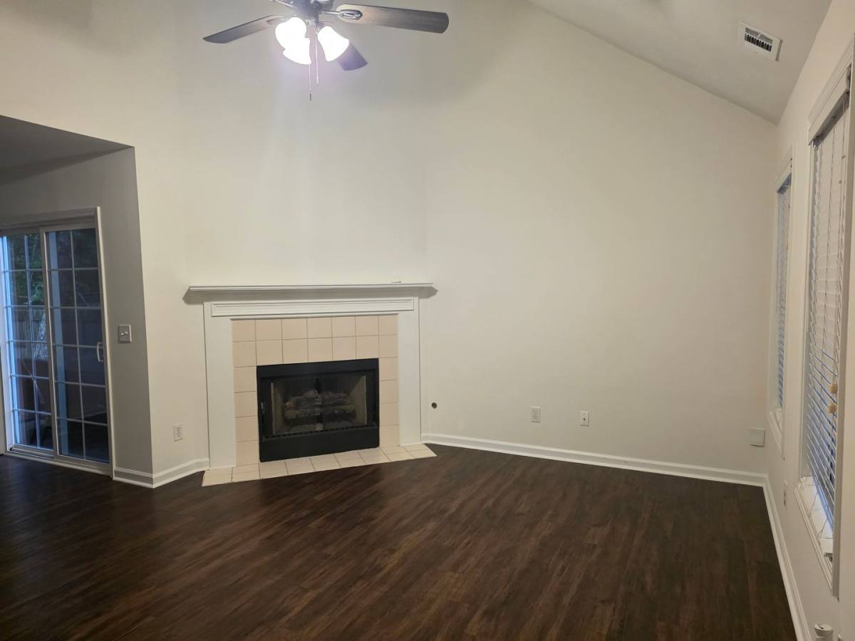 House for rent at 172 Stoneforest Dr, Woodstock, GA 30189