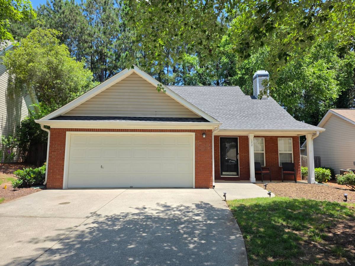 House for rent at 172 Stoneforest Dr, Woodstock, GA 30189