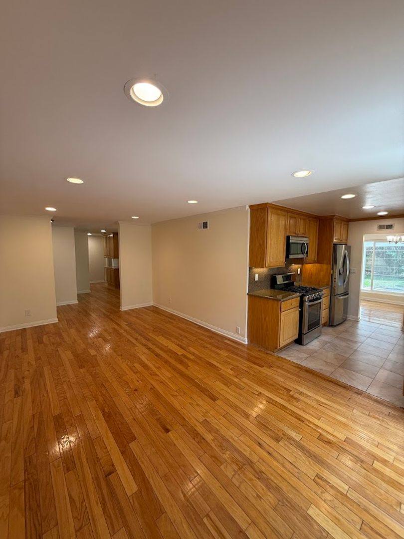 House for rent at 23350 Keswick St, Canoga Park, CA 91304