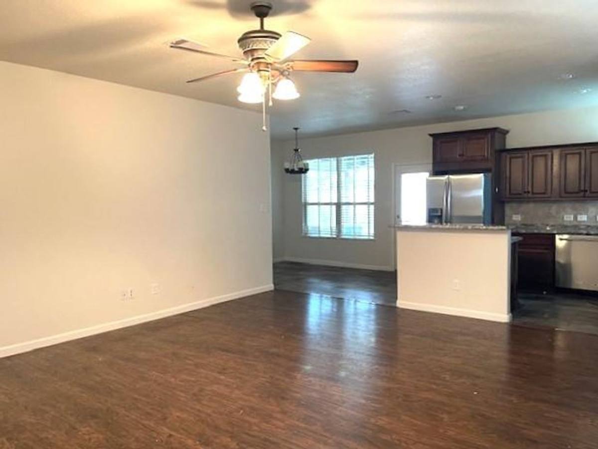 House for rent at 14156 Shadow Bay Dr, Willis, TX 77318