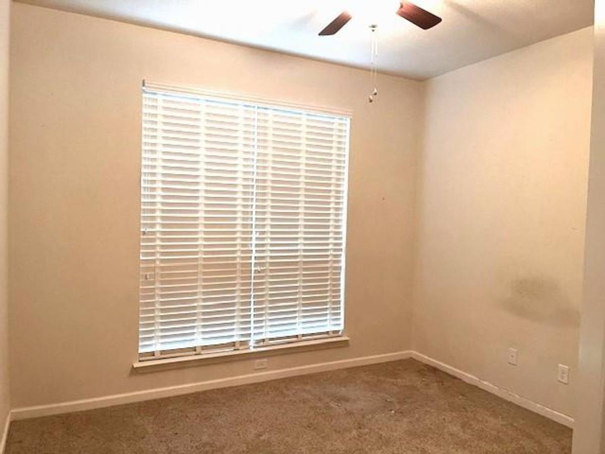 House for rent at 14156 Shadow Bay Dr, Willis, TX 77318