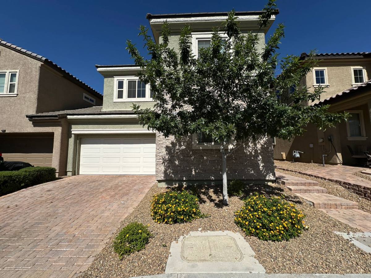 House for rent at 5869 Amber Mesa St, Las Vegas, NV 89148