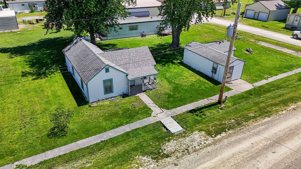 House for rent at 216 Rollins St, Benton City, MO 65232