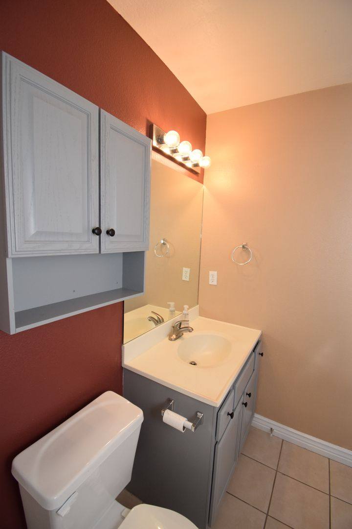 House for rent at 3174 S Lincoln St, Salt Lake City, UT 84106