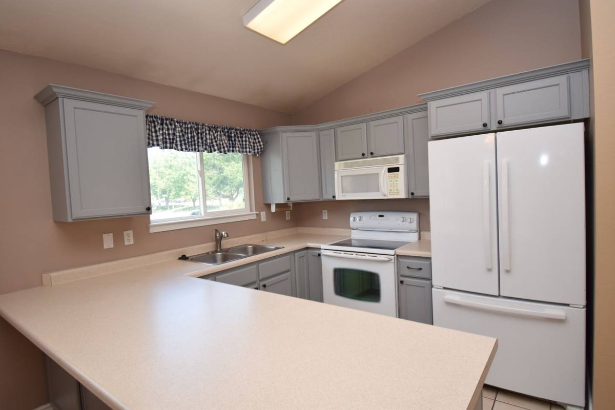 House for rent at 3174 S Lincoln St, Salt Lake City, UT 84106