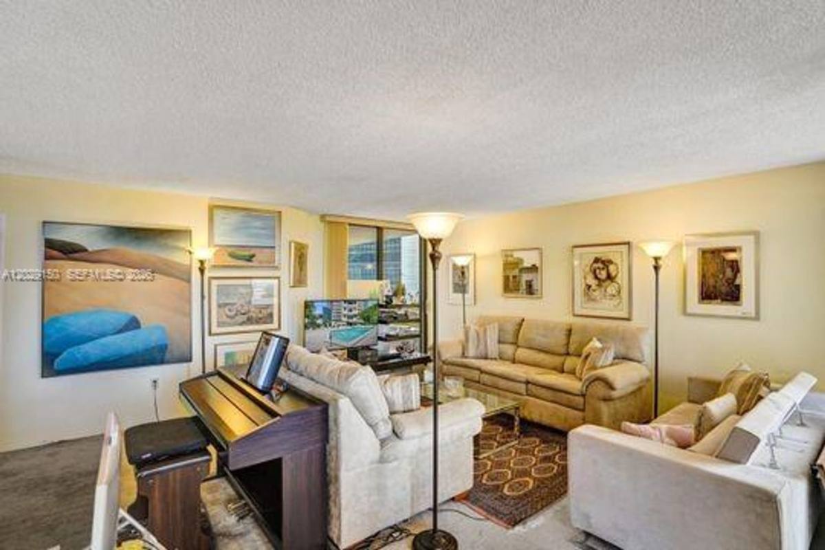 Condo for rent at 151 SE 15th Rd, Miami, FL 33129