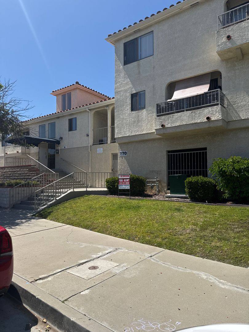 Apartment for rent at 770 Summerland Ave, San Pedro, CA 90731