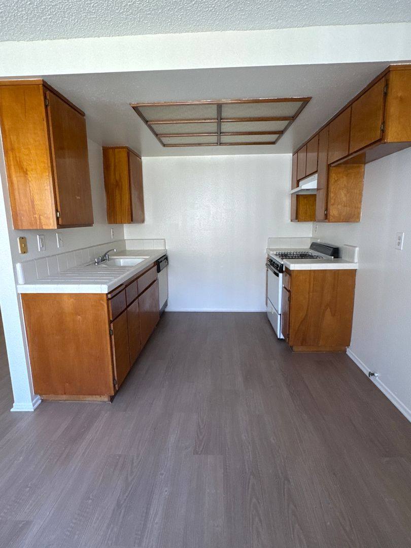 Apartment for rent at 770 Summerland Ave, San Pedro, CA 90731