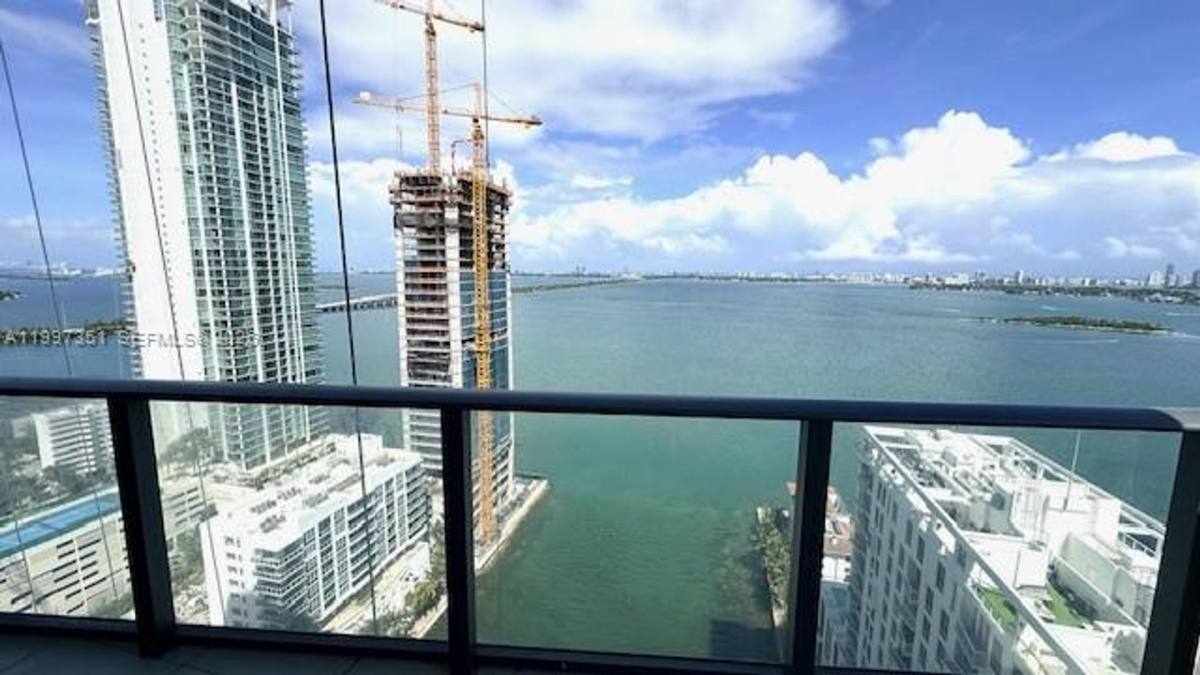 Apartment for rent at 460 NE 28th St, Miami, FL 33137