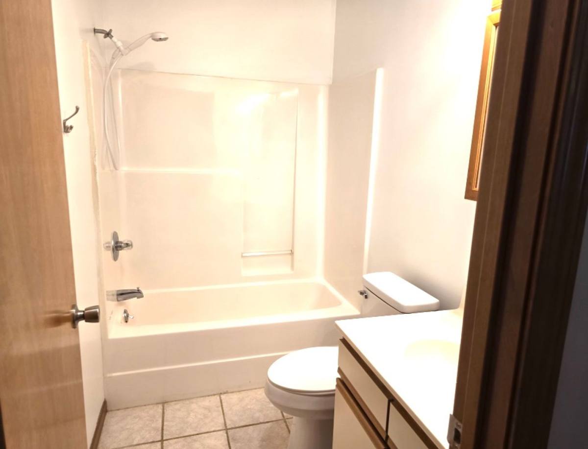 Apartment for rent at 600 S Russell St, Marion, IL 62959