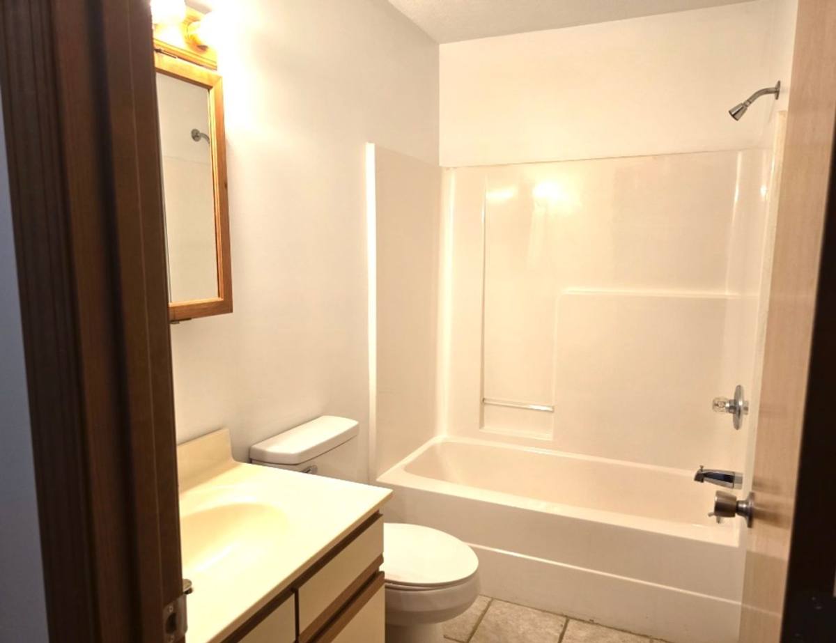Apartment for rent at 600 S Russell St, Marion, IL 62959