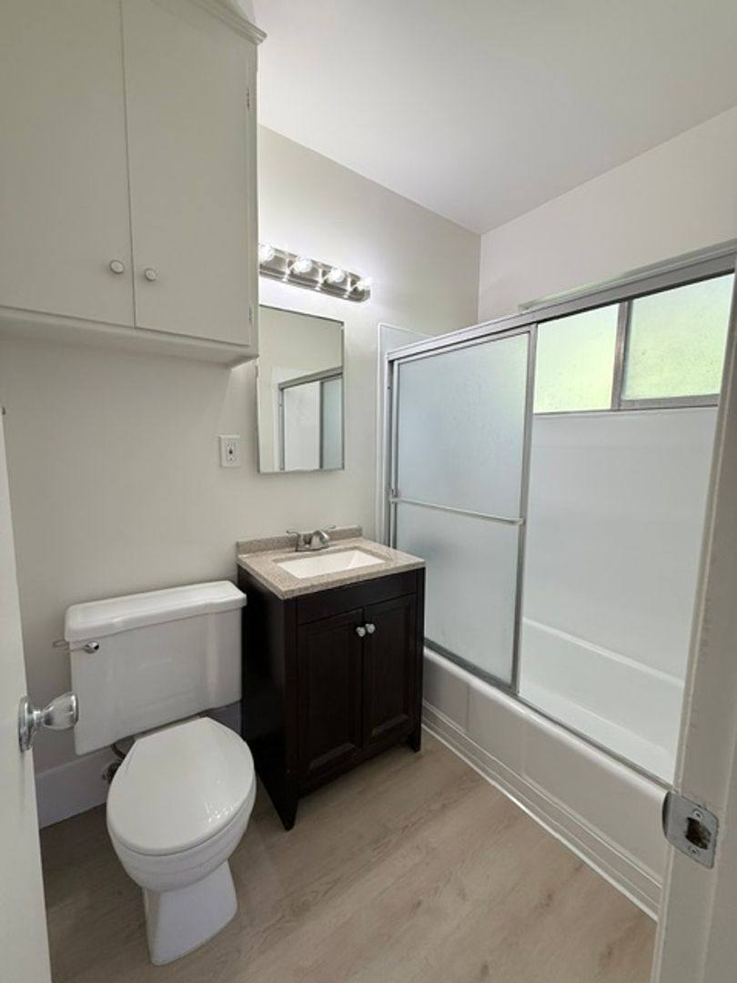 Apartment for rent at 85 N Mar Vista Ave, Pasadena, CA 91106