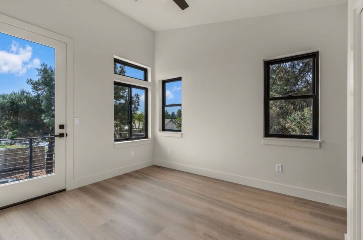 Condo for rent at 2522 SW Yew Ave, Redmond, OR 97756