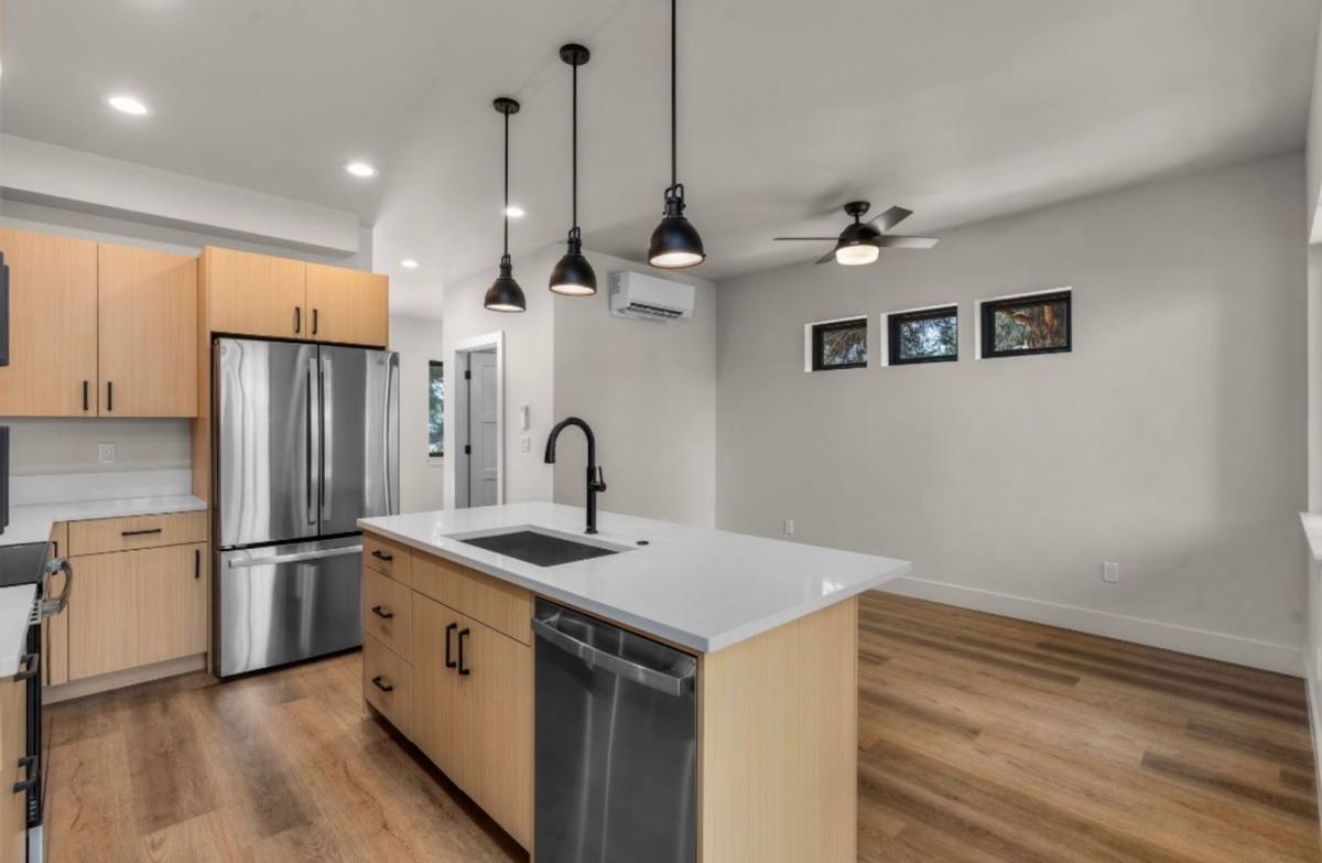 Condo for rent at 2522 SW Yew Ave, Redmond, OR 97756