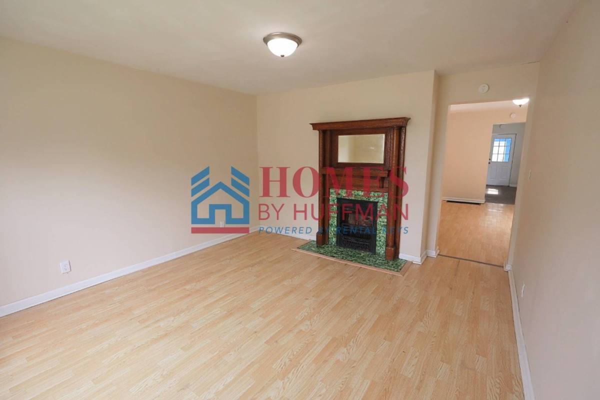 House for rent at 1319 Uhlhorn St, Evansville, IN 47710