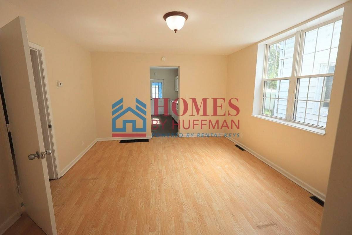 House for rent at 1319 Uhlhorn St, Evansville, IN 47710