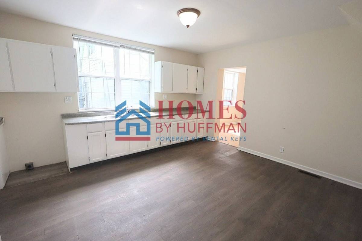 House for rent at 1319 Uhlhorn St, Evansville, IN 47710
