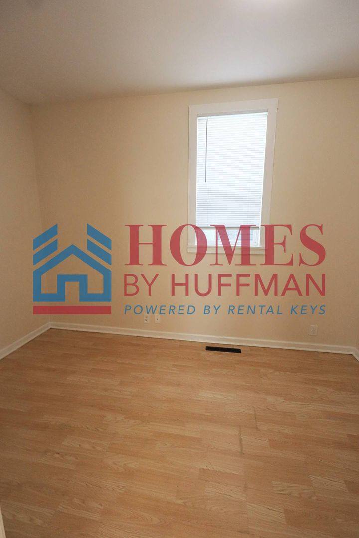 House for rent at 1319 Uhlhorn St, Evansville, IN 47710
