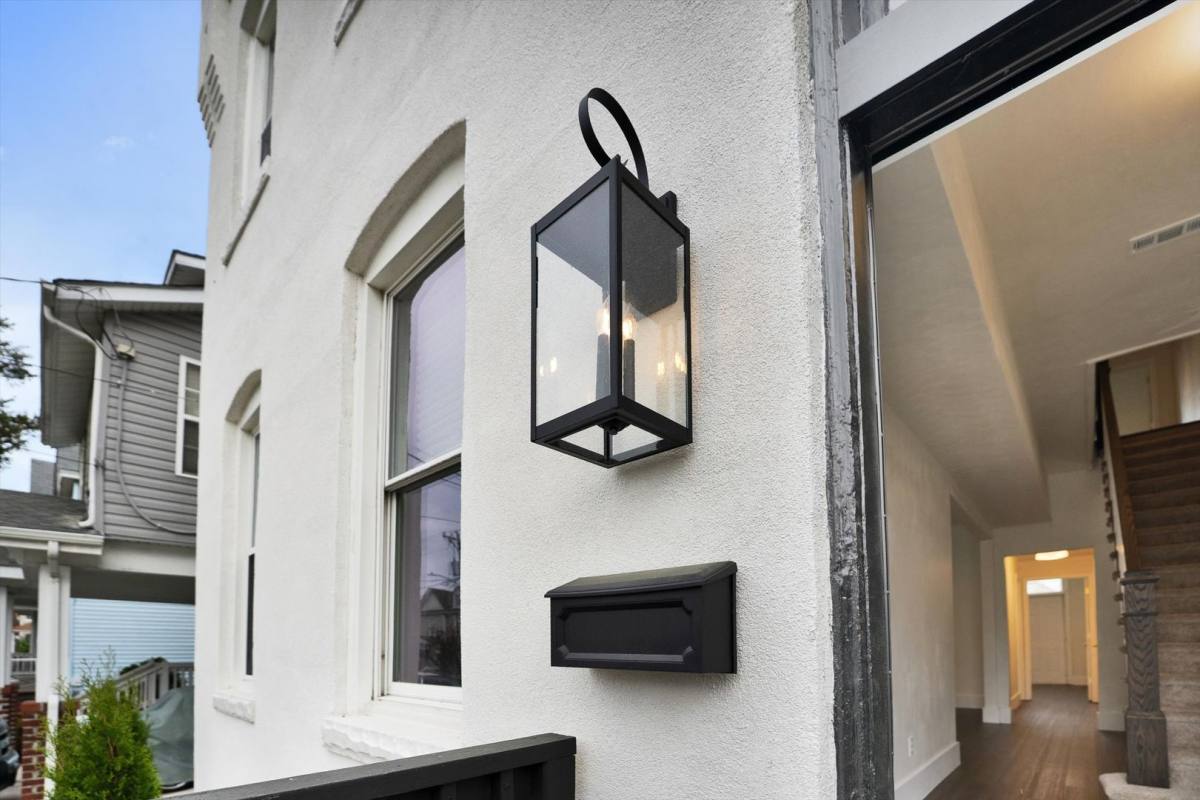 Townhouse for rent at 410 W 29th St, Norfolk, VA 23508