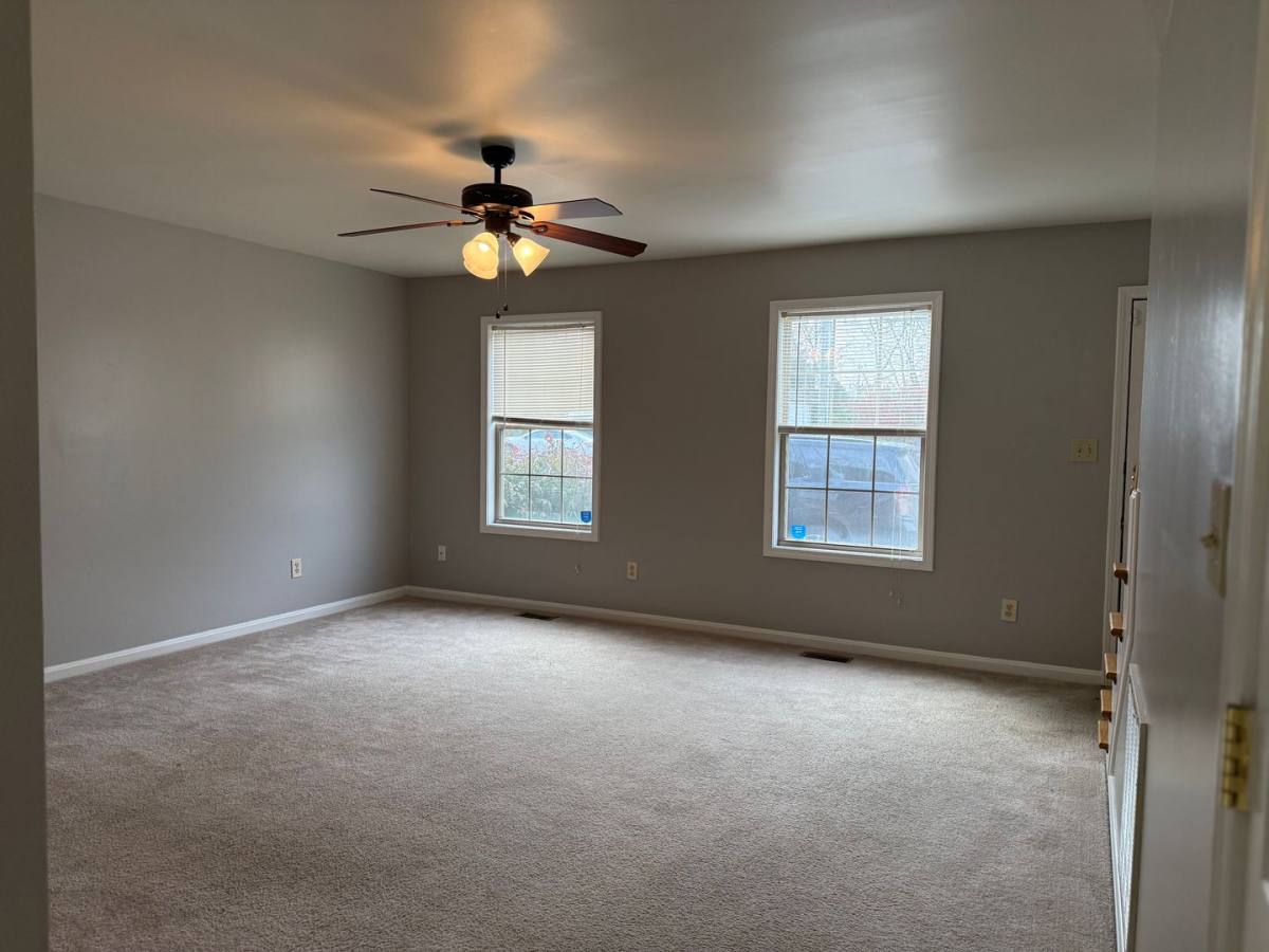 Townhouse for rent at 247 E Green St, Versailles, KY 40383