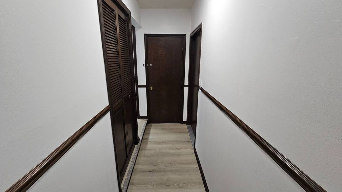 House for rent at 6805 Fredmoor Dr, Troy, MI 48098