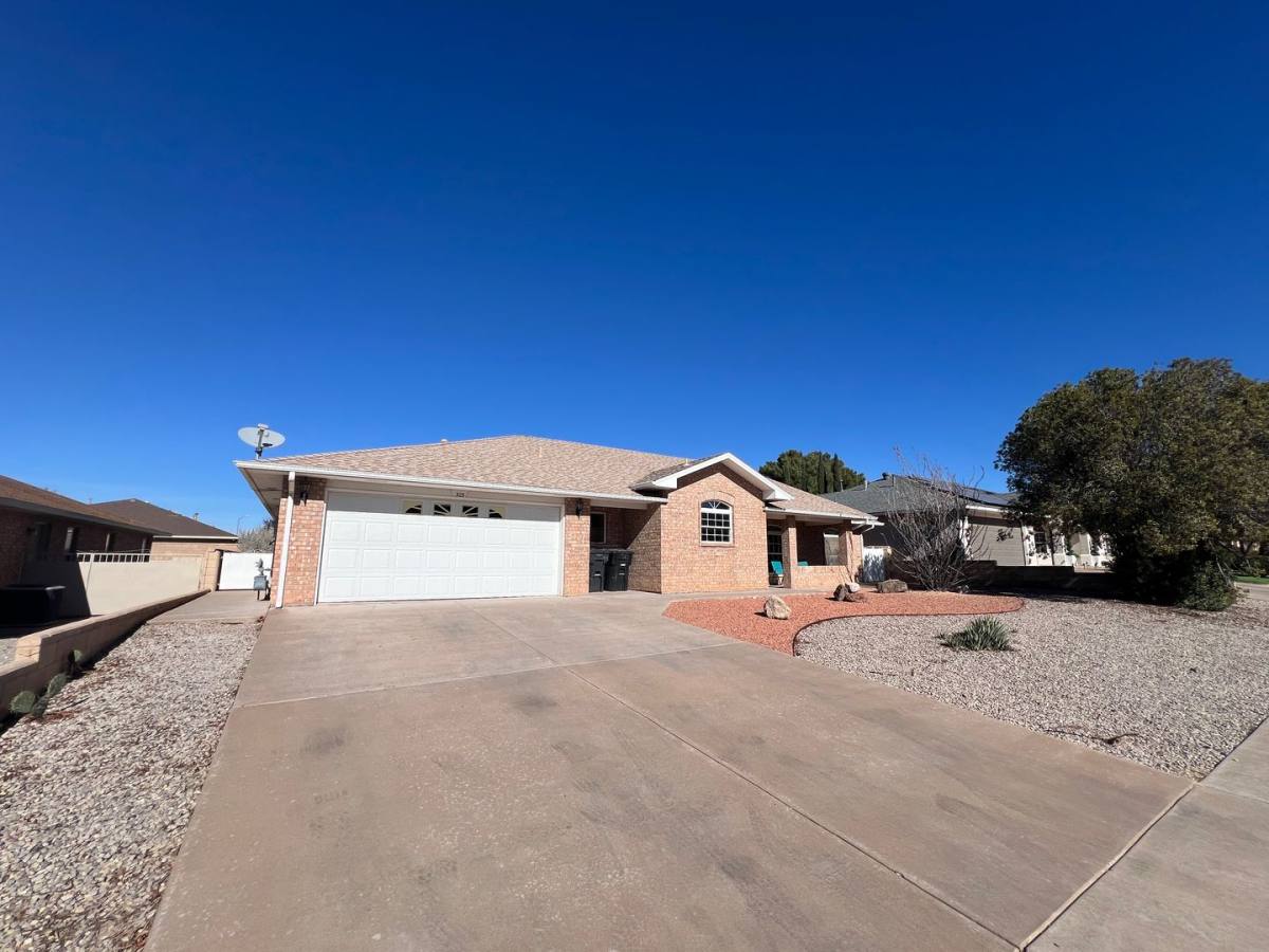 House for rent at 323 Camino Real, Alamogordo, NM 88310