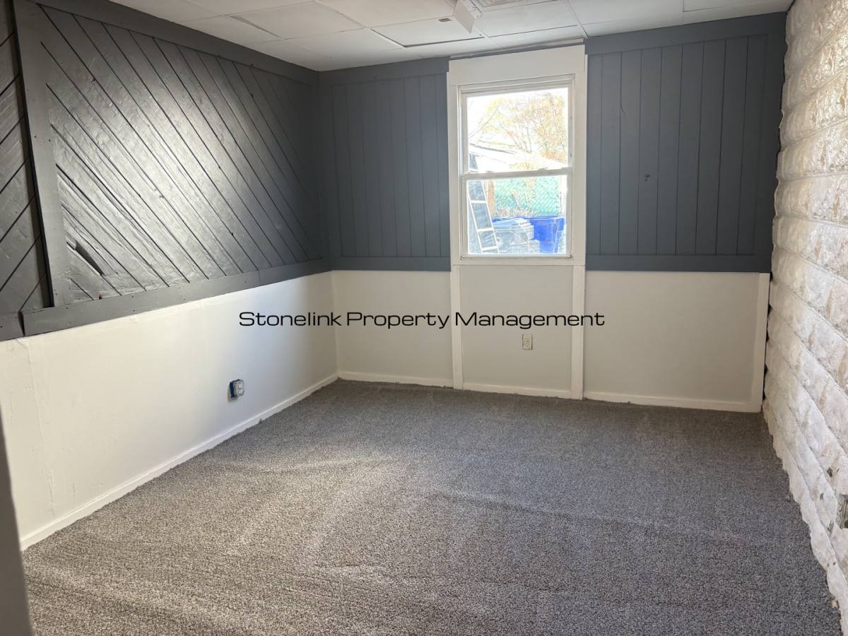 Apartment for rent at 21 Kenyon Ave, Pawtucket, RI 02861