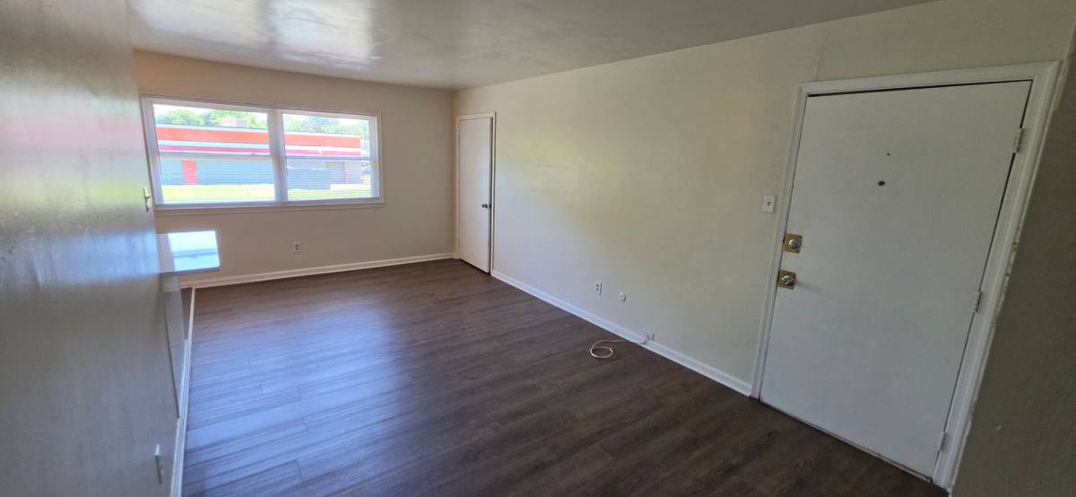Apartment for rent at 1810 Sparrow Rd, Chesapeake, VA 23320