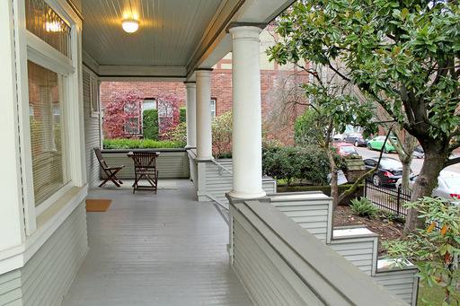 Apartment for rent at 2246 & 2248 NW Glisan St, Portland, OR 97210