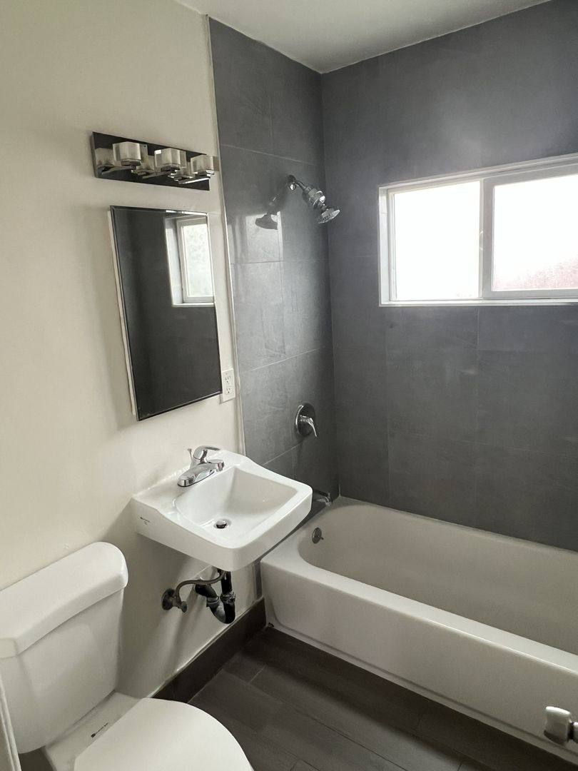 Apartment for rent at 5500-5526 Rosemead Blvd, Temple City, CA 91780