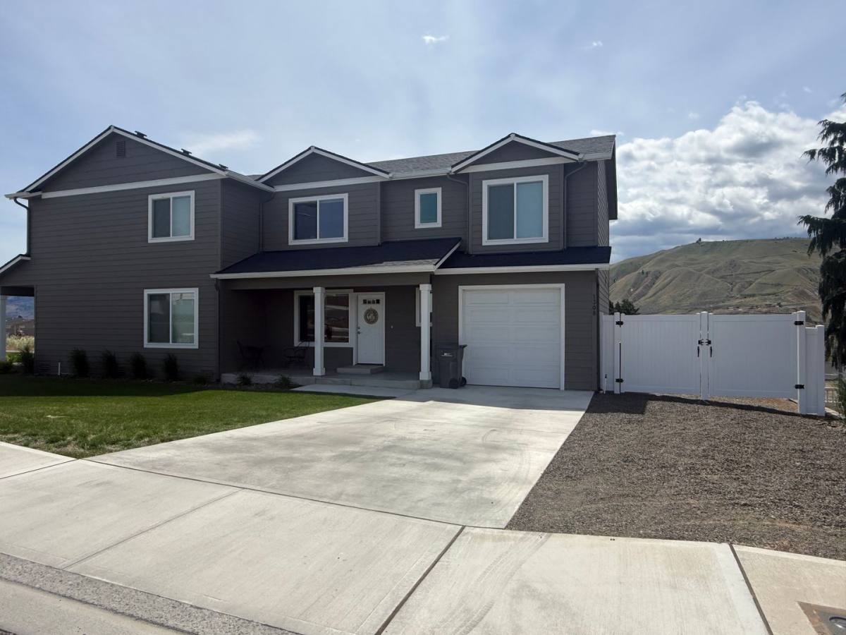 Apartment for rent at 584 Juli 1308 Juno, East Wenatchee, WA 98802