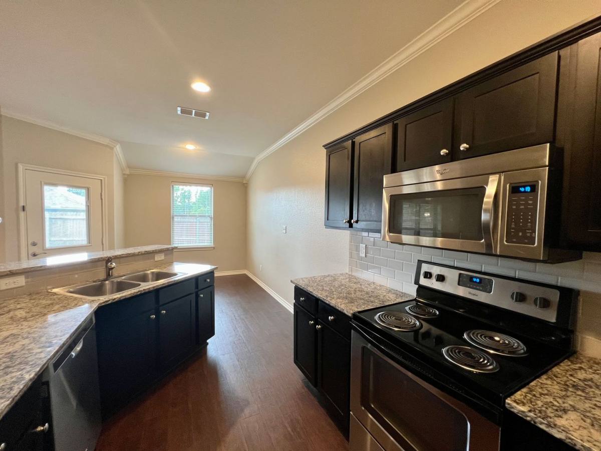 Townhouse for rent at 2525 Roy Rd, Tyler, TX 75707