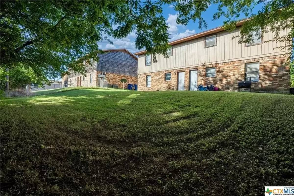 Apartment for rent at 108 W Anderson Ave, Copperas Cove, TX 76522
