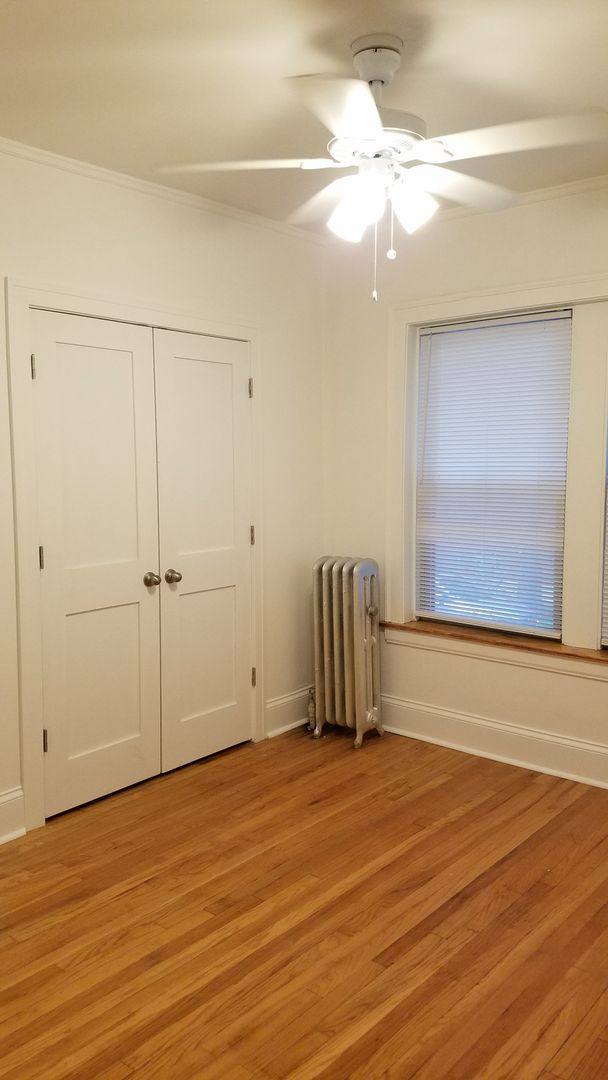 Apartment for rent at 5052-54 N Leavitt, Chicago, IL 60625