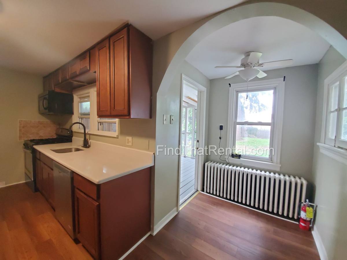 Townhouse for rent at 117 W Pomfret St, Carlisle, PA 17013