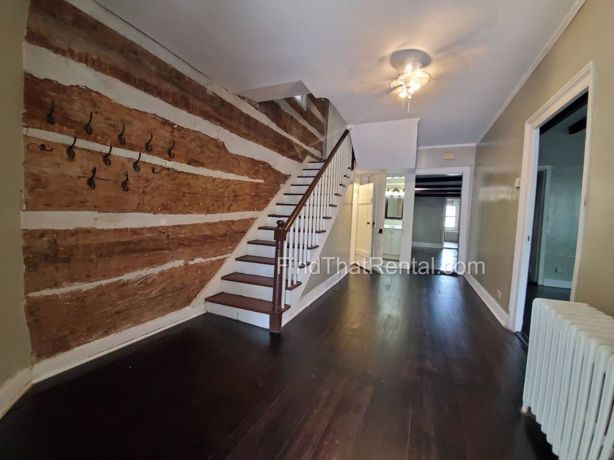 Townhouse for rent at 117 W Pomfret St, Carlisle, PA 17013